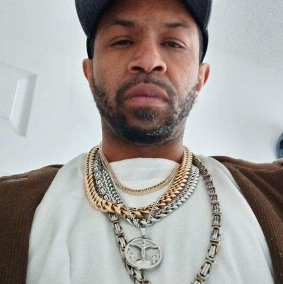 Meet your Posher, Sam - Picture 1 of 1